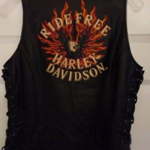Ladies Leather Harley Davidson Riding Vest - M